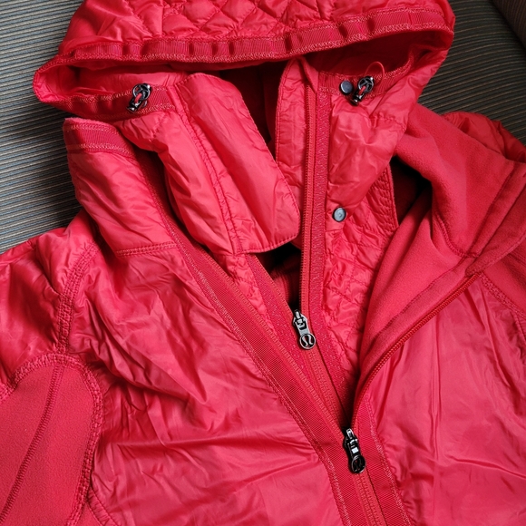 Lululemon Run Bundle Up Red Jacket - Picture 12 of 16